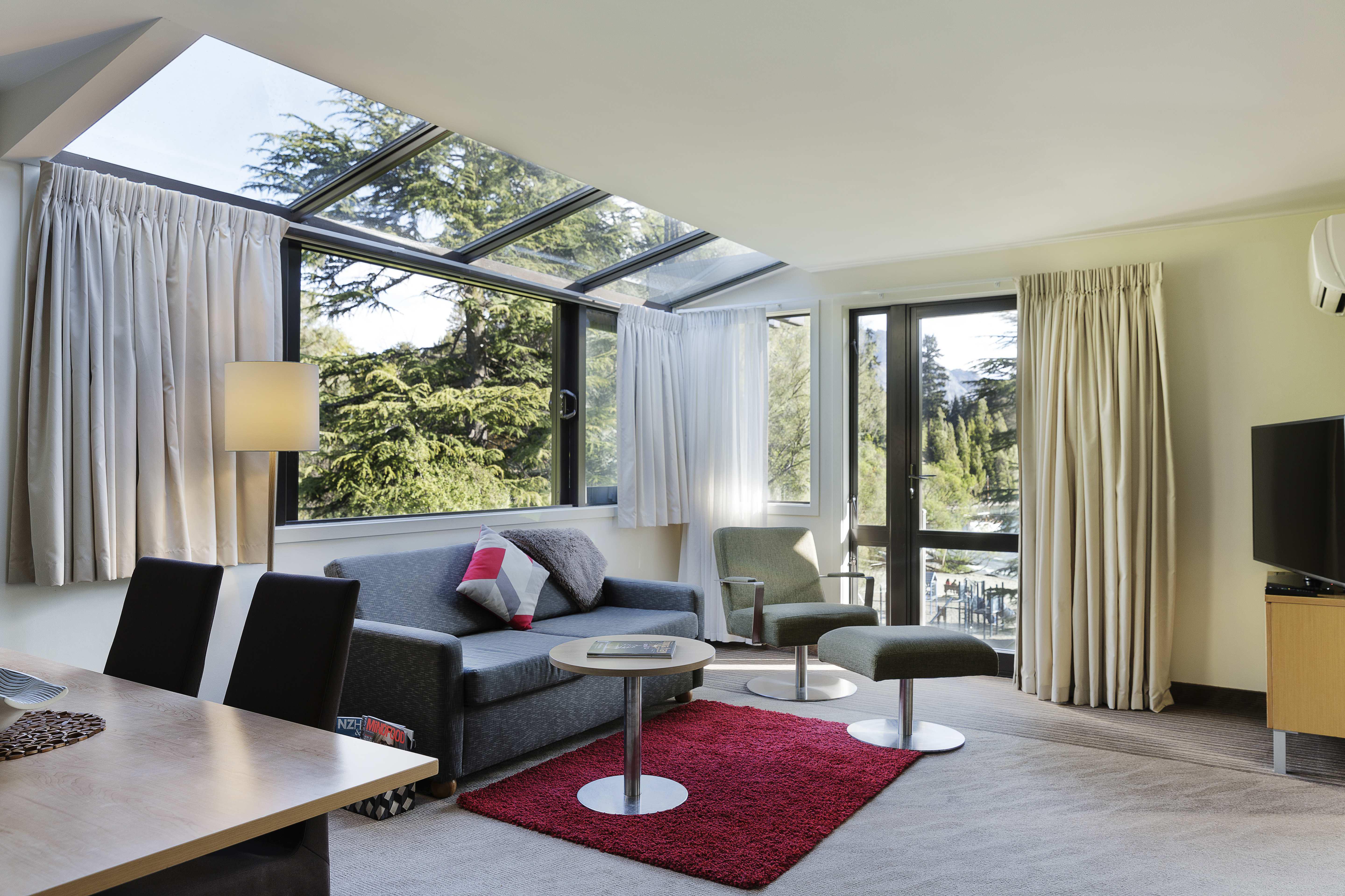 Hotel Novotel Lakeside 4*