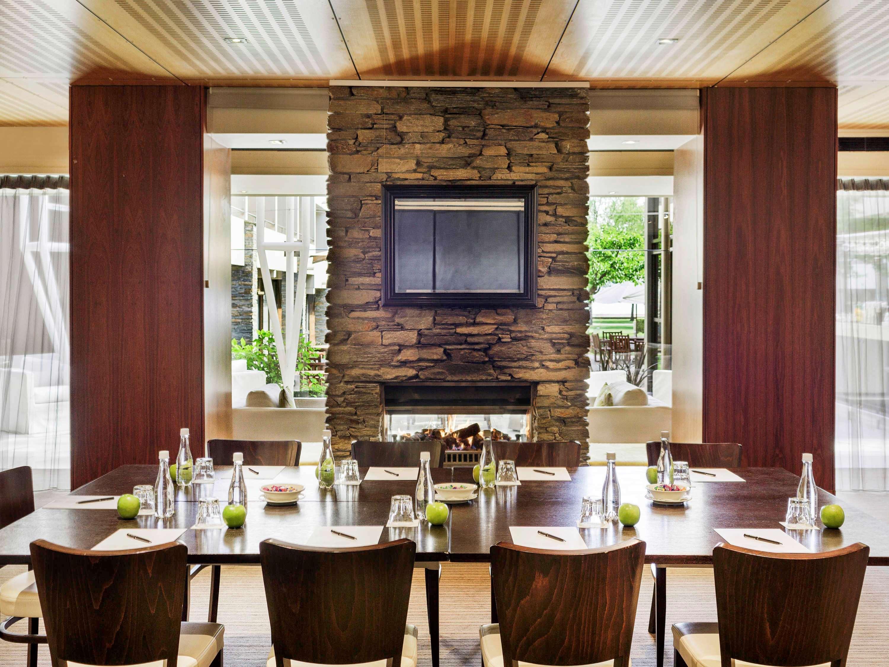 Novotel Lakeside Queenstown