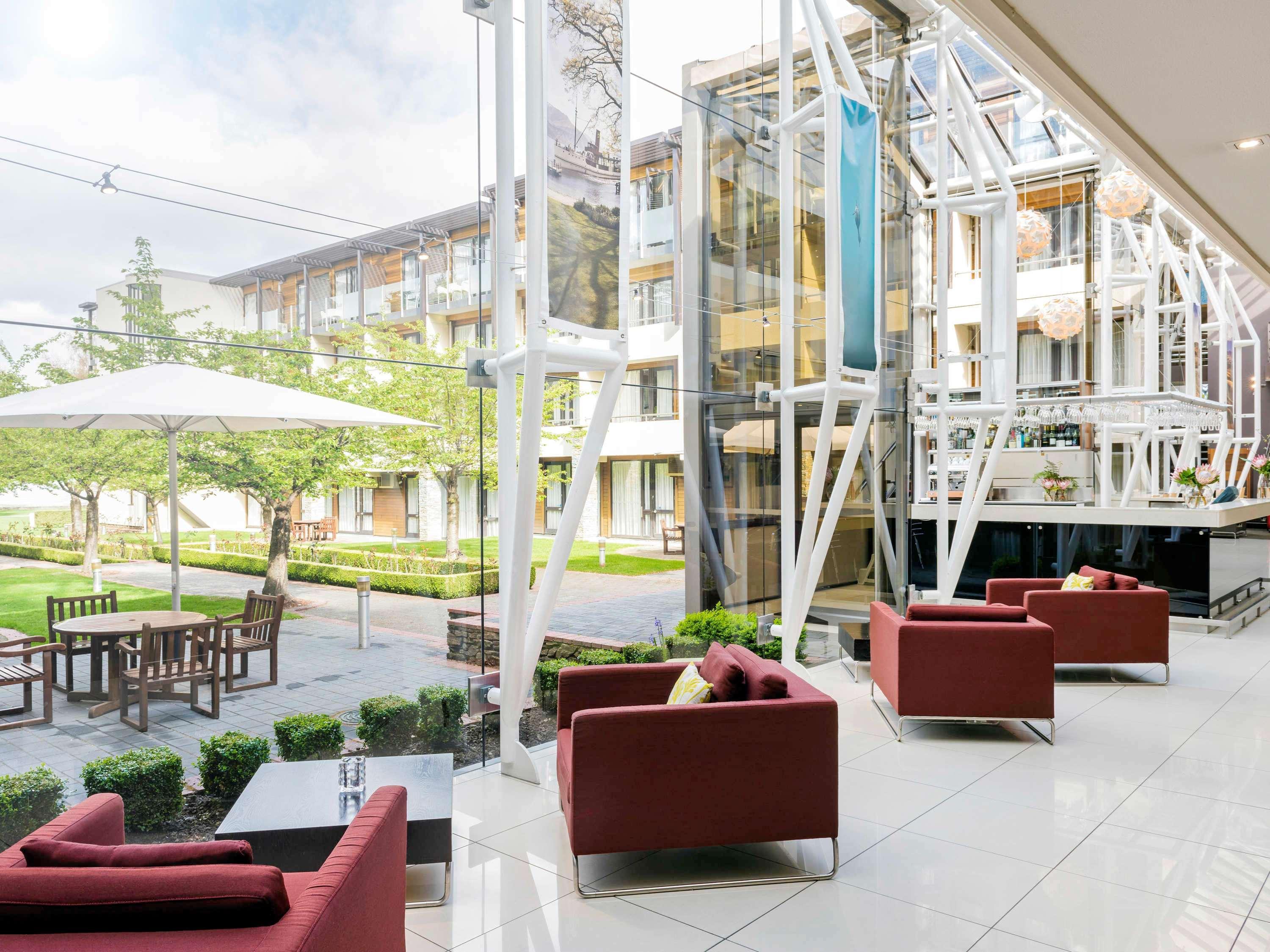Novotel Lakeside Hotel