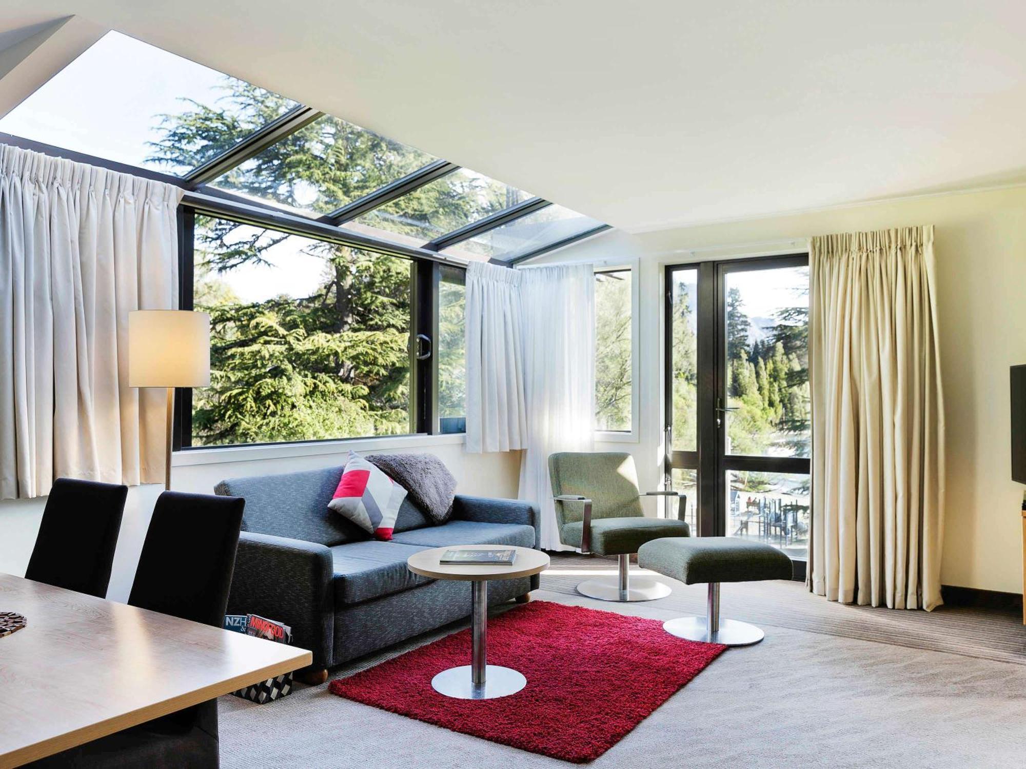 Novotel Lakeside