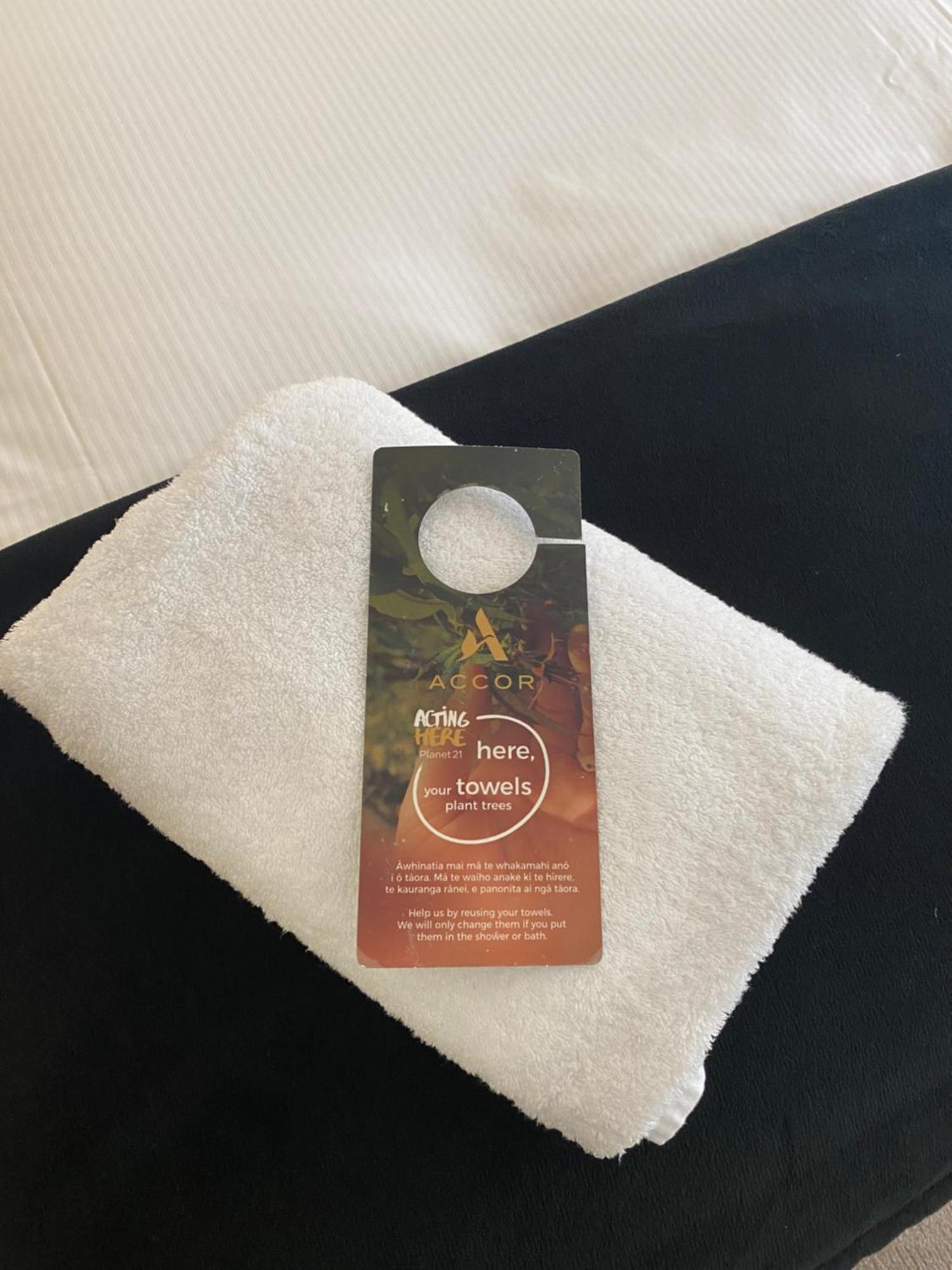Novotel Lakeside 4*