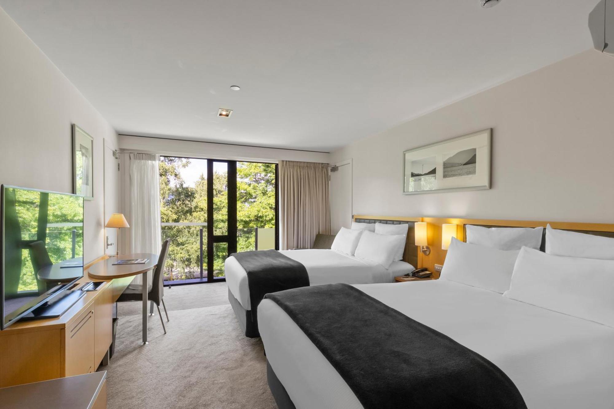 Novotel Lakeside Queenstown